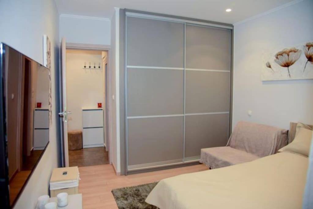 Ομορφο Διαμερισμα Apartamento Atenas Exterior foto