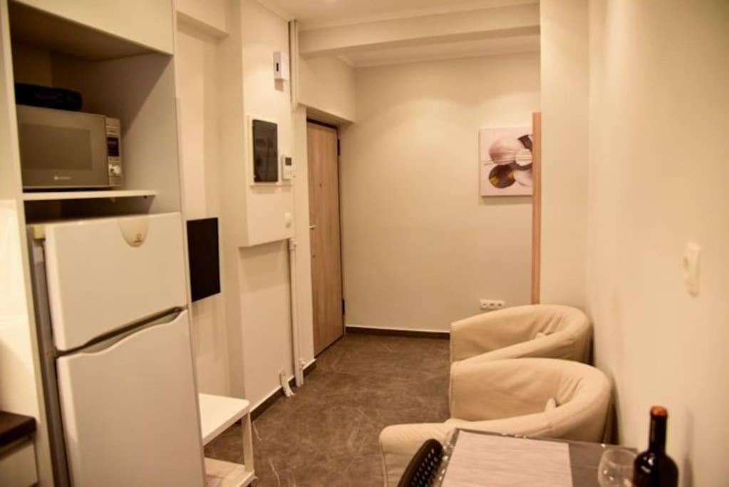 Ομορφο Διαμερισμα Apartamento Atenas Exterior foto